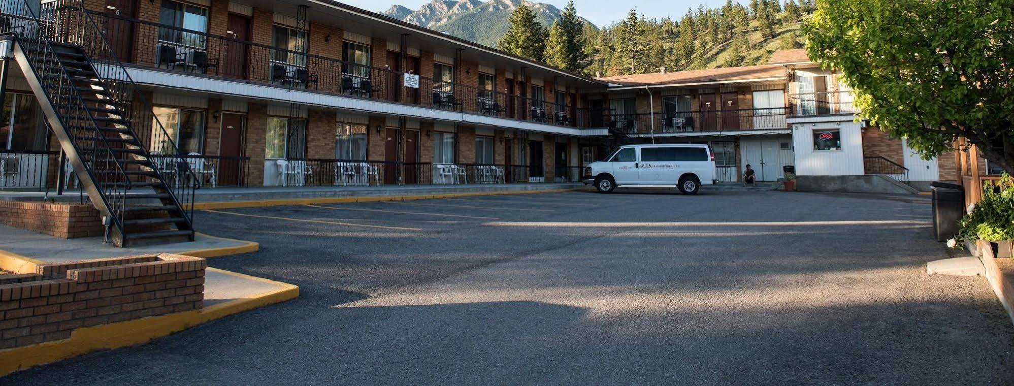 Radium Park Lodge Radium Hot Springs Exterior foto